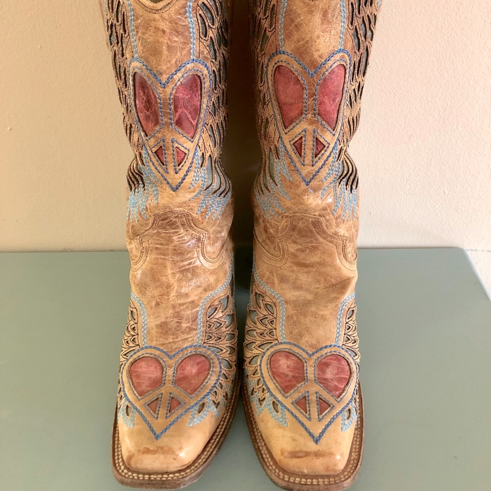 Corral Vintage Peace Boots 10.5